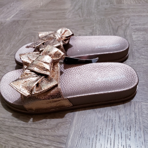 Westloop Girl's Slip On Sandals Choose Size - Picture 3 of 4